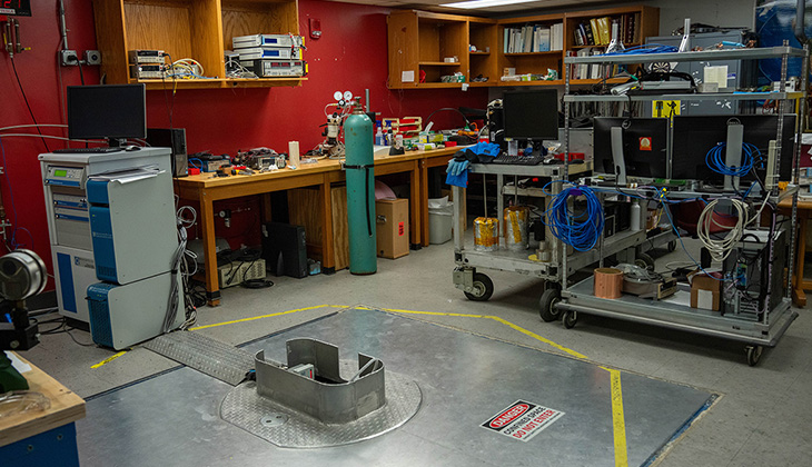 16 Tesla Quantum Design PPMS Superconducting Magnet (SCM7)