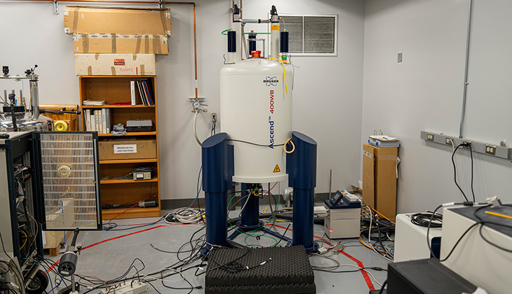 400 MHz 89 mm NMR Magnet