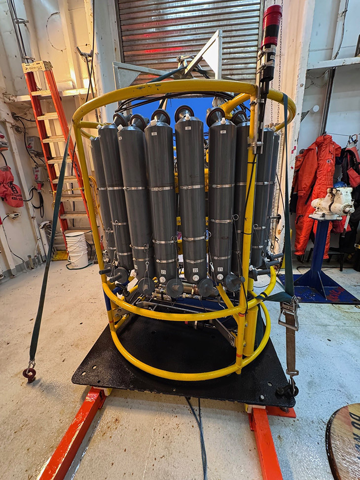 The CTD rosette aboard the Research Vessel Roger Revelle.